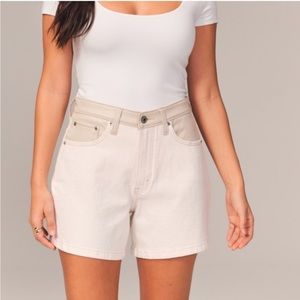 A&F curve love dad shorts